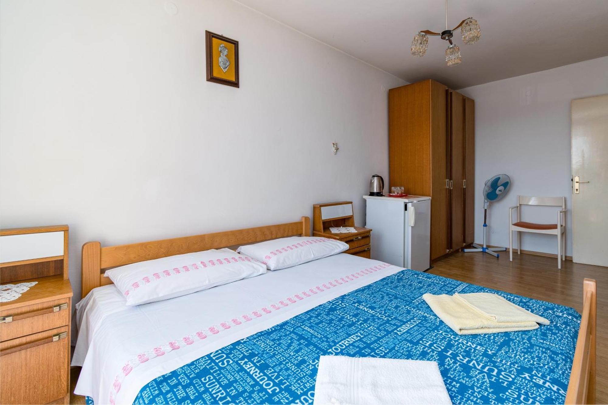 Apartments And Rooms With Parking Space Skrbcici, Krk - 21231 Zimmer foto